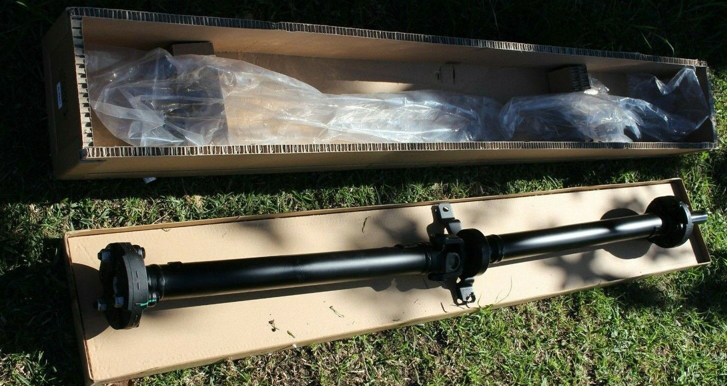 Holden Commodore VX VY VU V8 Auto Sedan New Tailshaft + 2 Couplings + Slip Yoke. | B & Z Tailshafts